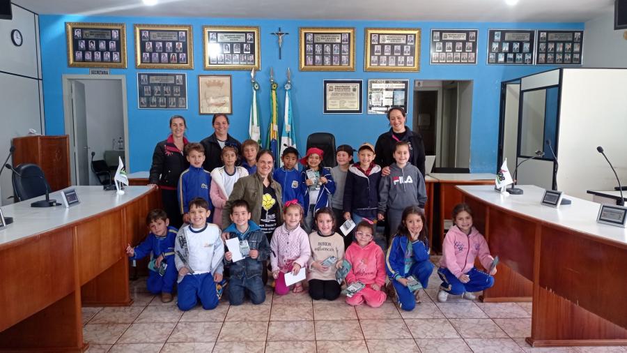 Visita dos alunos 1° ano, da Escola Municipal Osvaldino Alves da Silva