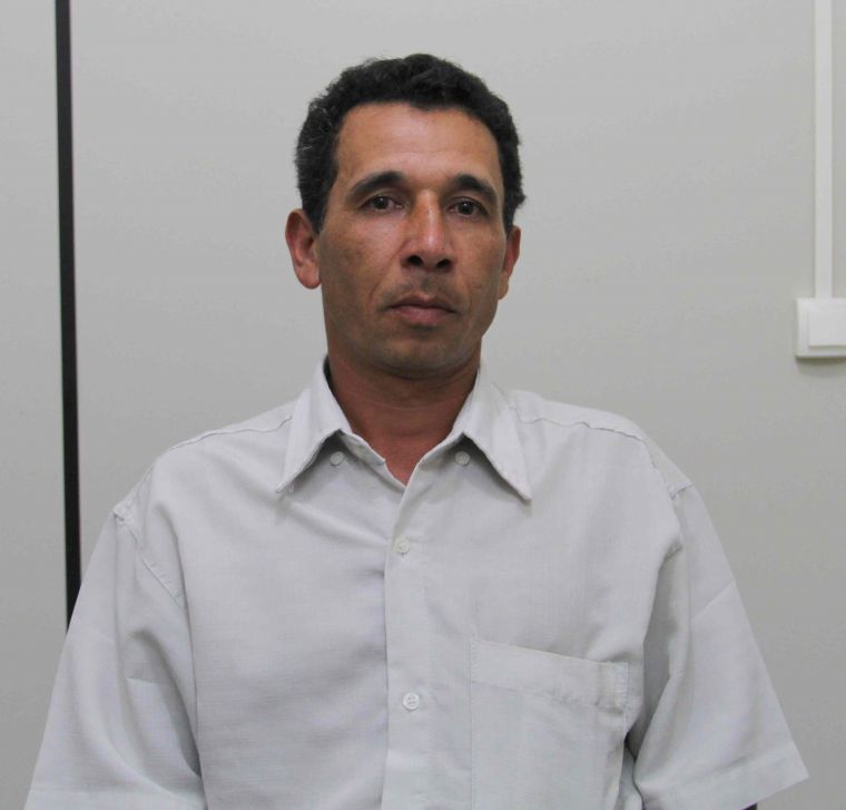 João Maria Alves da Silva, morador da comunidade do Paiquerê um dos membros da Comissão e Planejamento para construção do asfalto ligando Nova Larajeiras, Laranjal e Altamira do Paraná explica principalmente a comunidade de Nova Laranjeiras como esta sendo conduzido o trabalho.
