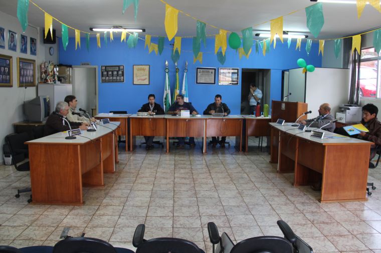 Pauta para a primeira sessão ordinária de julho
