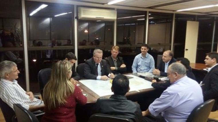 Vereadores Cleciandro, Robison e Antonio Meurer participam de reunião no Sedu