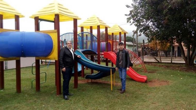 Vereadores visitam Centro Municipal de Educação Infantil Pe. Giuliano