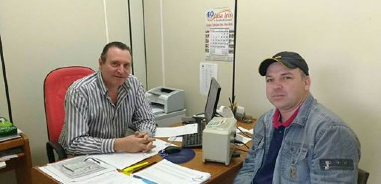 O vereador Léo Souza concluiu na última segunda-feira(03), as visitas em todas as secretarias municipais. 