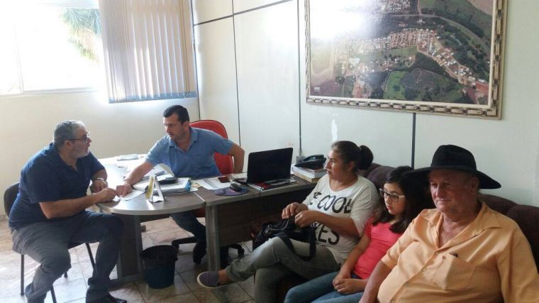 Morador cobra distribuição de água na região da Bica D'agua