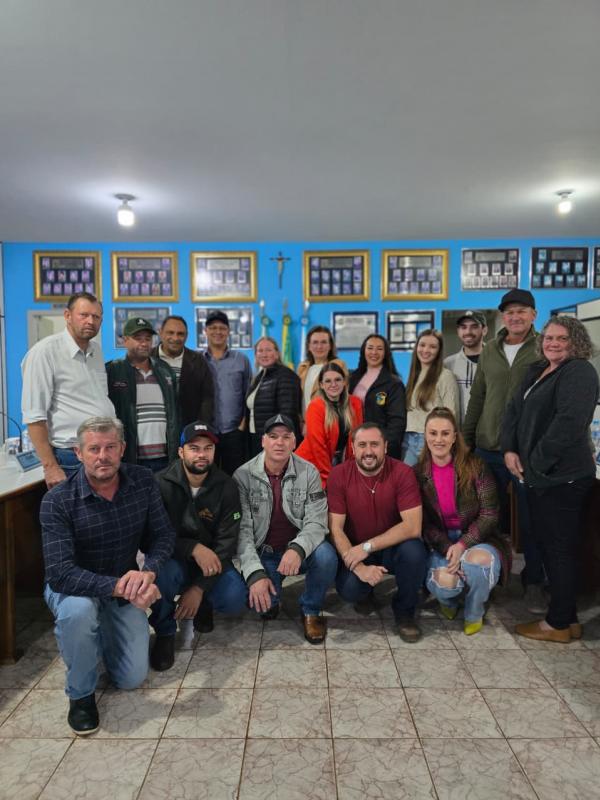 Câmara de Nova Laranjeiras realiza sessão com foco em infraestrutura e reconhecimento de entidades locais